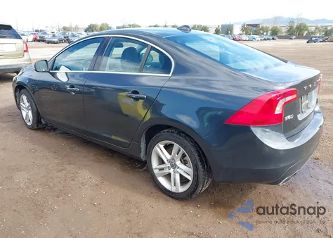 2014 Volvo S60 T5 из США, поврежденный, VIN YV1612FS9E2278235